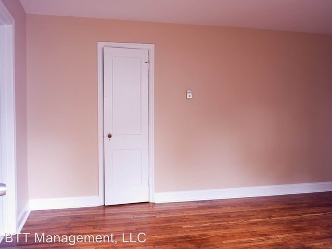 Building Photo - 8401 Flower Ave