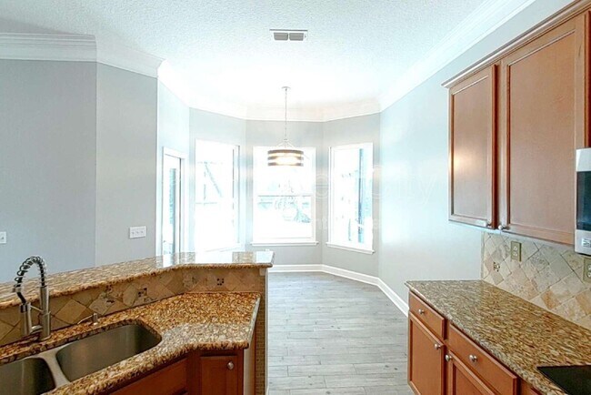 Foto del edificio - 1866 Sentry Oak Ct