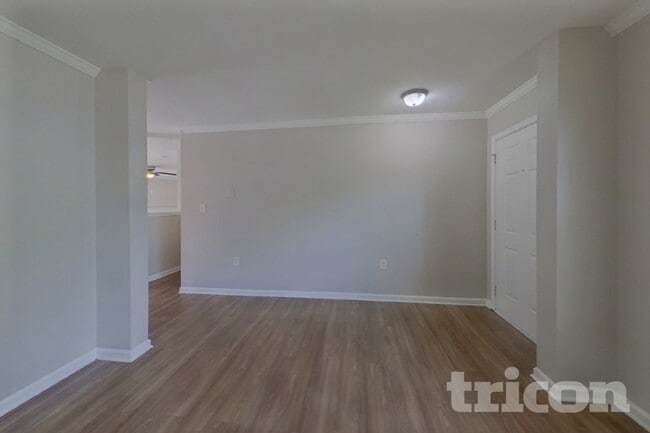 Building Photo - 4846 Autumn Oak Dr