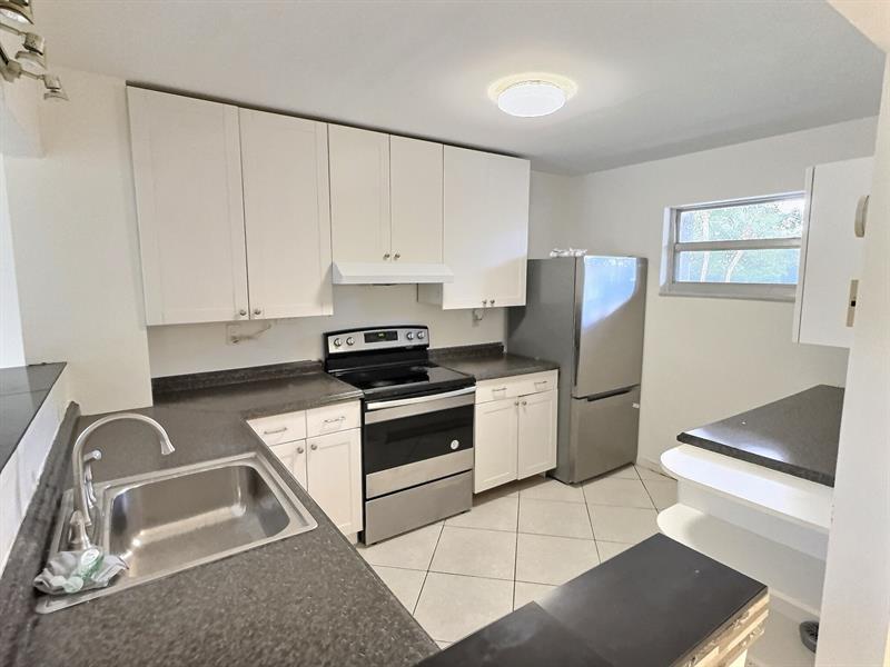 Foto principal - 1100 NW 87th Ave