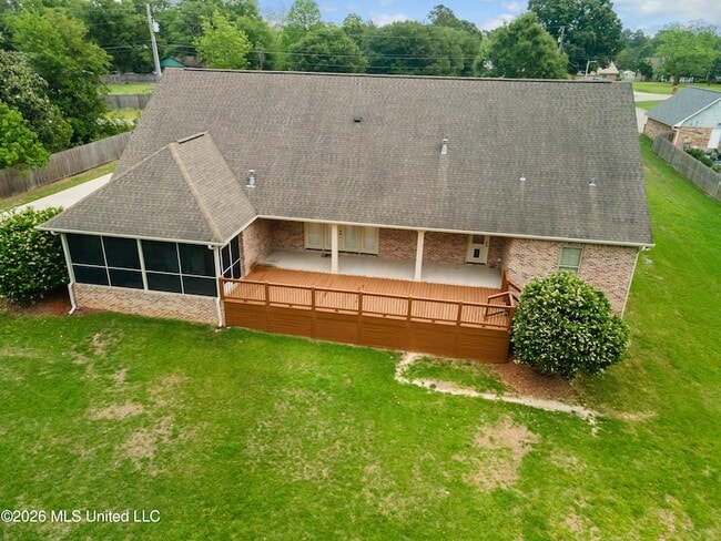 Building Photo - 18523 Pecan Ln