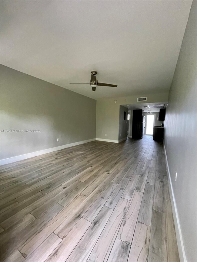 Foto del edificio - 942 Lenox Ave.