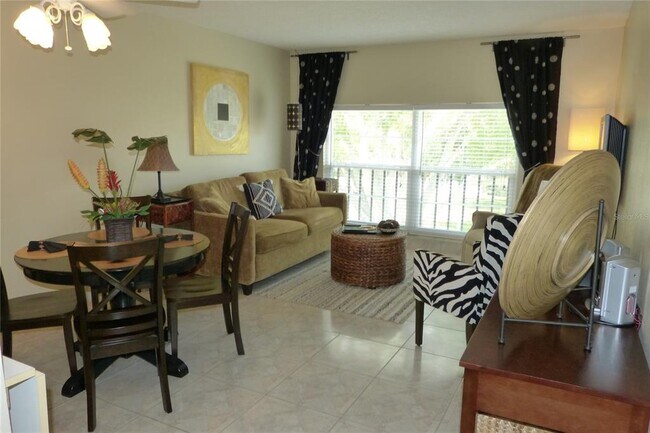 Foto del edificio - 2700 Bayshore Blvd