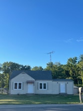 Building Photo - 1315 W Commerce St