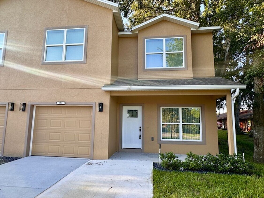 Foto principal - Brand new home!