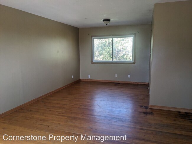 Foto del edificio - 3 br, 1.5 bath House - 1708 W 17th
