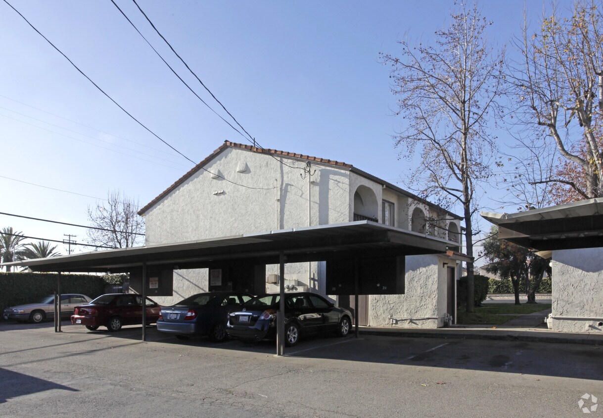 Primary Photo - 4551 Lafayette St