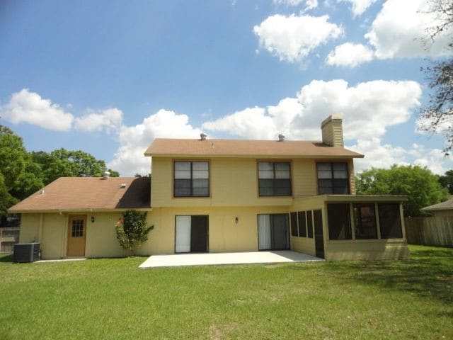 Building Photo - Super-sized 4BR/2.5BA - Bloomingdale/Valrico