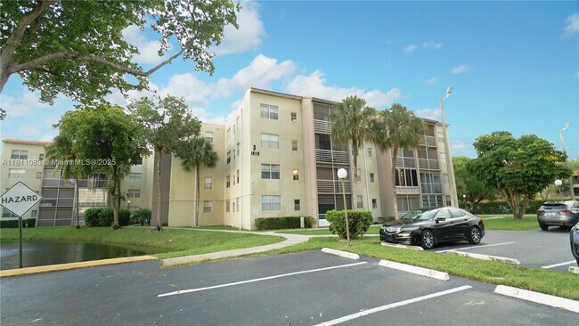Building Photo - 1830 SW 81st Ave