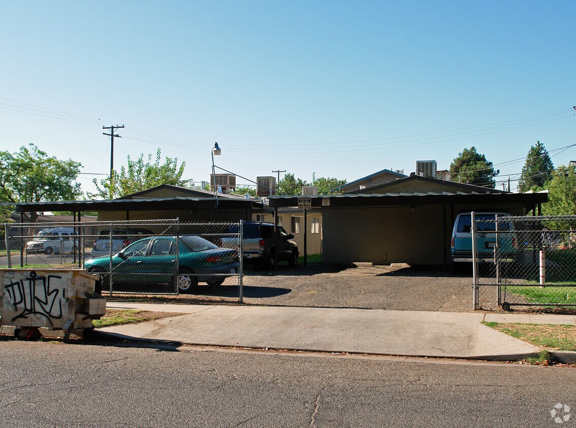 Building Photo - 2530 W Andrews Ave