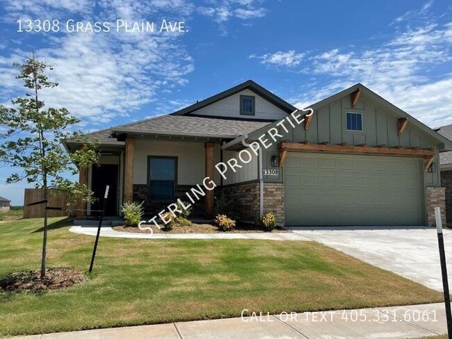 Building Photo - 13308 Grass Pln Ave