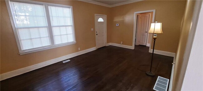 Building Photo - 1290 Cahaba Dr SW