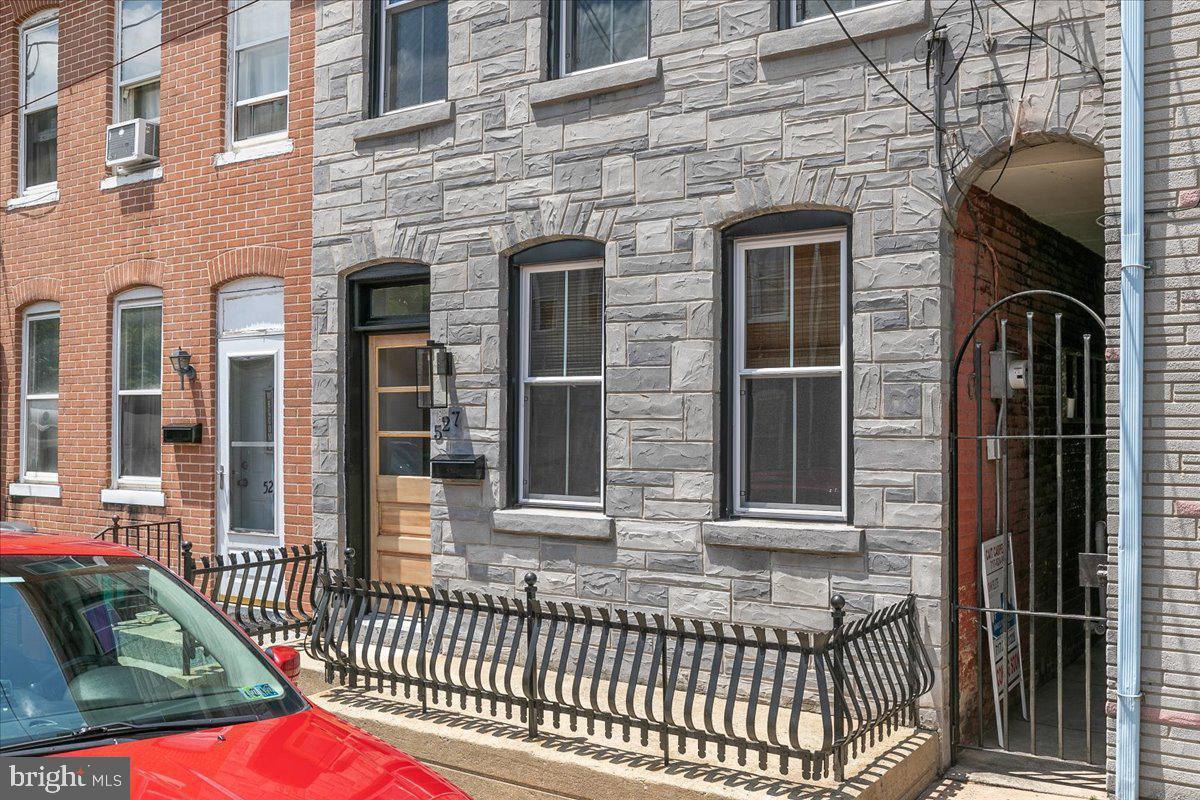 527 Poplar St, Lancaster, PA 17603 Townhouse for Rent in Lancaster