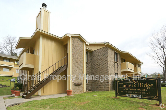 Building Photo - 4019 Hunters Ridge Dr SW