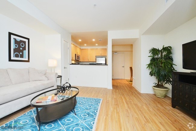 Living Room - Mayfair Residences at Santa Monica Beach