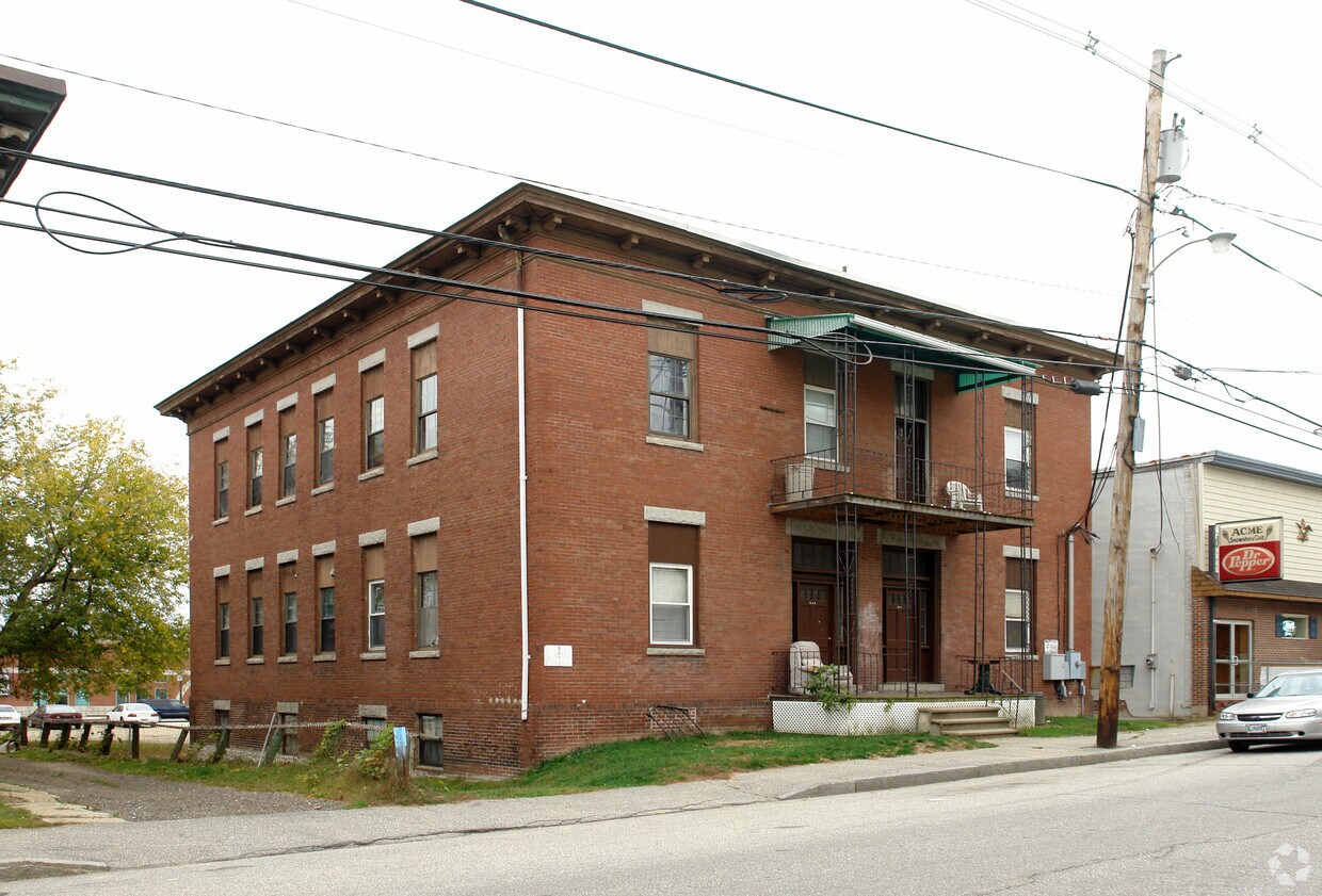 Building Photo - 259-257 Park St