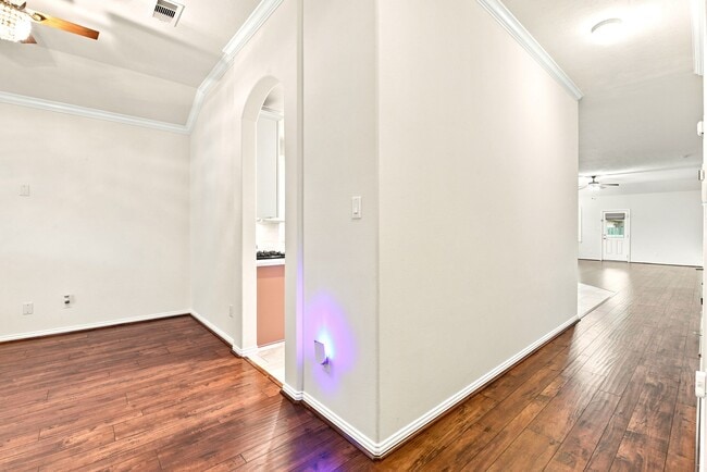 Foto del edificio - 24418 Lakecrest Bend Dr