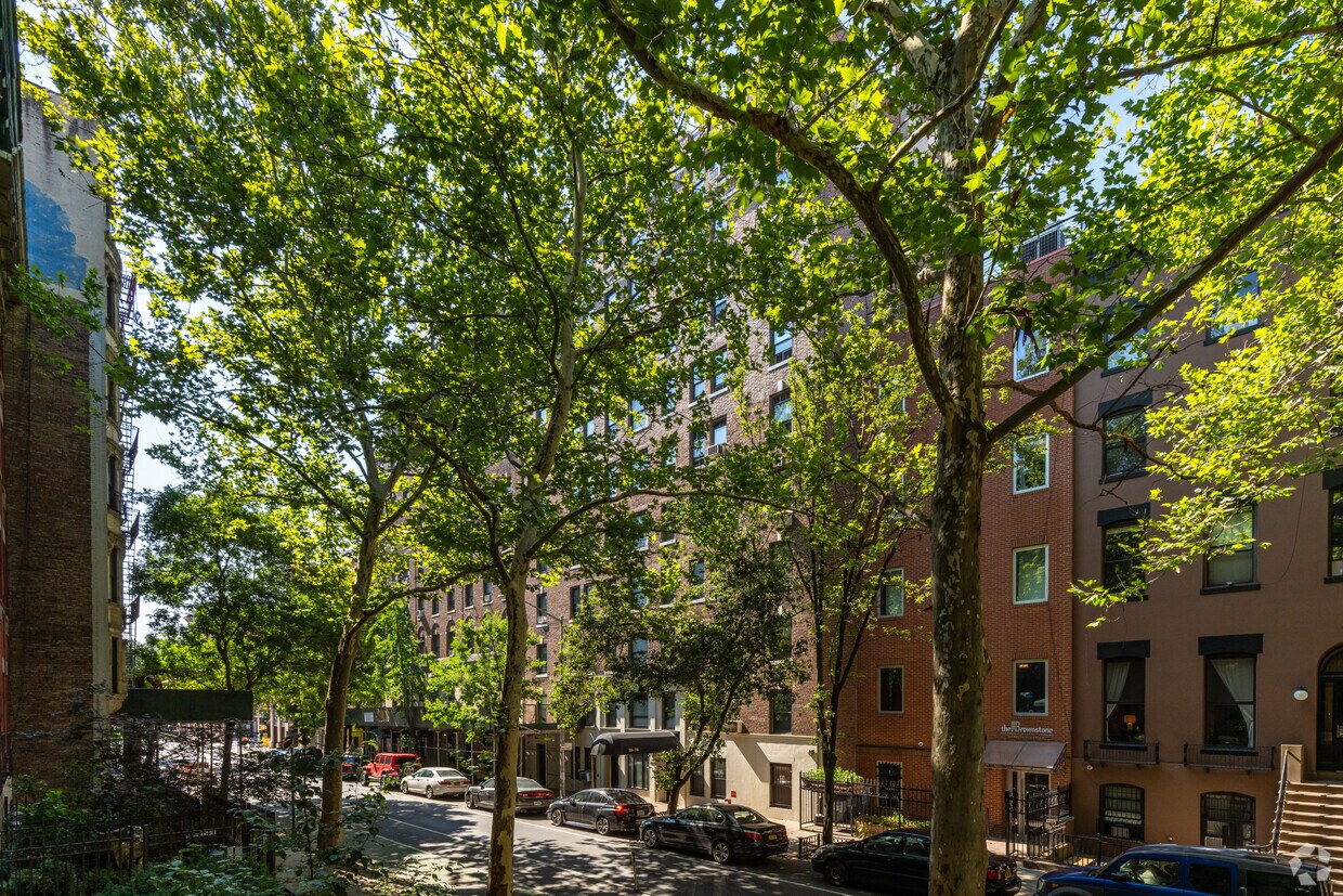 Foto del edificio - 226-230 E 12th St