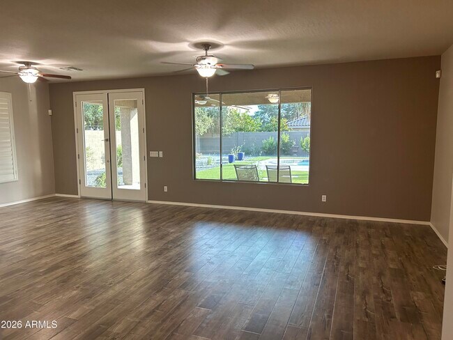 Foto del edificio - 2111 E Yellowstone Pl