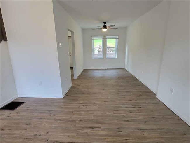 Building Photo - 518 5th Ave