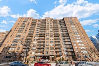 Building Photo - 10 Huron Ave