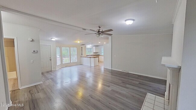 Foto del edificio - 20 Deer Ridge Dr W