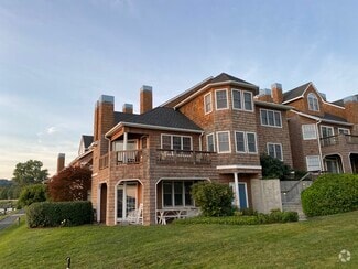 Building Photo - 113 Half Moon Bay Dr