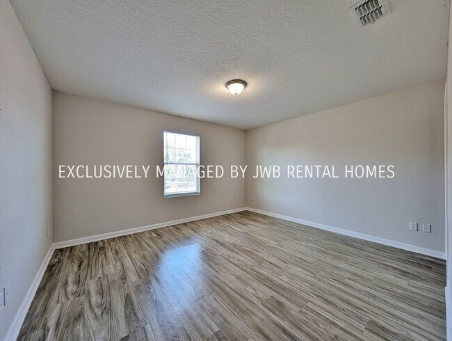 Building Photo - 8500 McGirts Village Ln