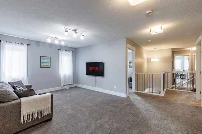 Building Photo - 3573 Cherry Landing SW