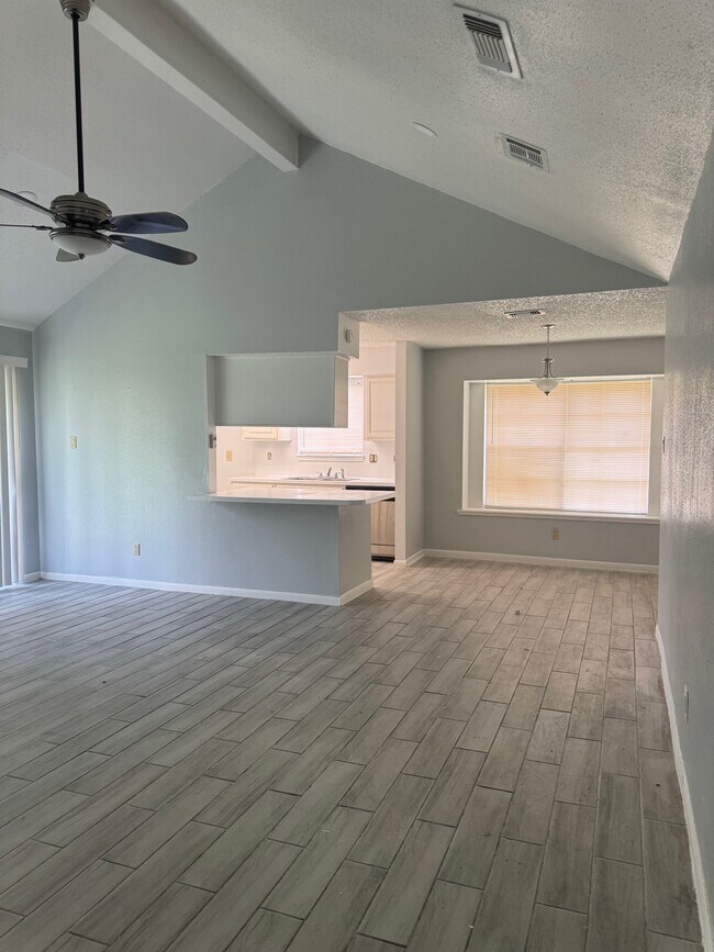 Building Photo - 1114 Pecan Glen Dr