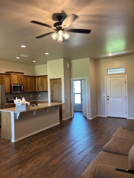 Foto del edificio - 2209 E Grassland Ln