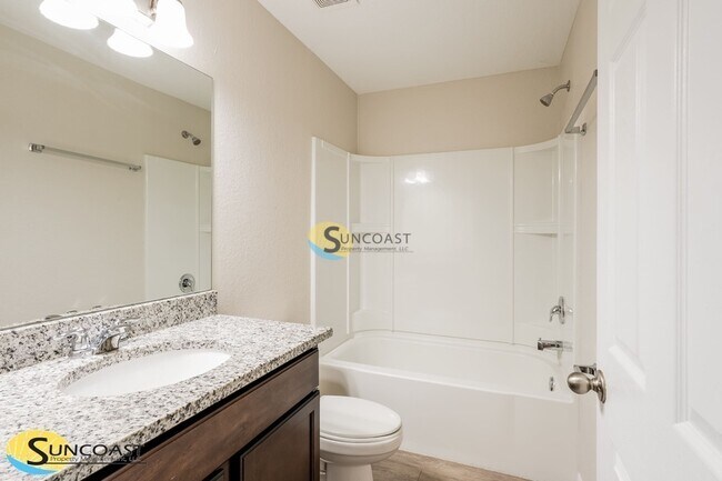 Foto del edificio - 9262 N Travis Dr