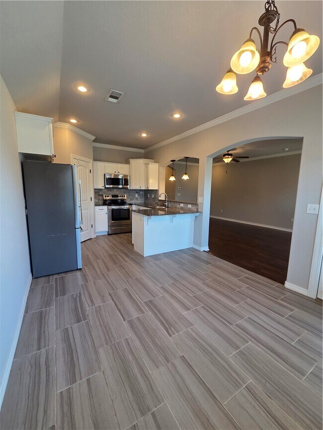 Foto del edificio - 404 W Gillian Ave