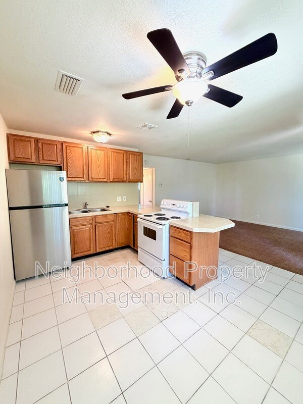 Foto del edificio - 1439 E Saginaw Way