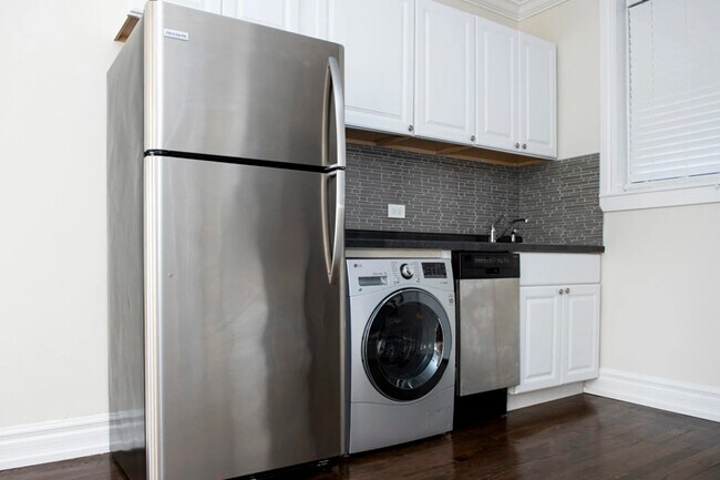 Foto del edificio - 1056 W Lill Ave