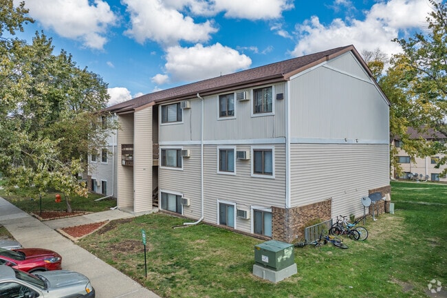 Exterior alternativo - Triple Crown Altoona Cooperative