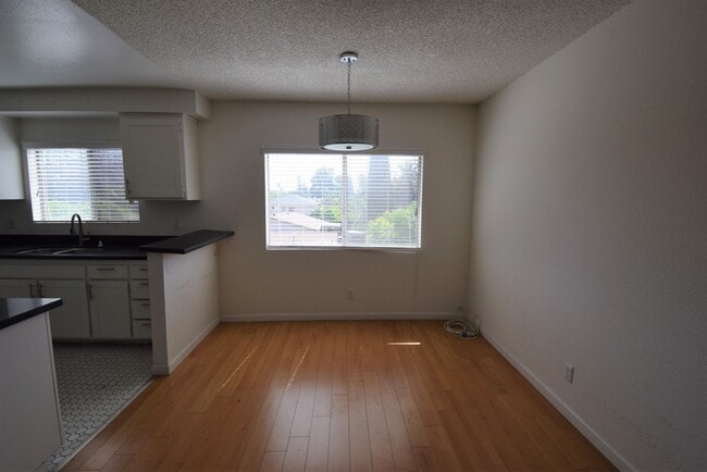 Building Photo - 4930 Whitsett Ave