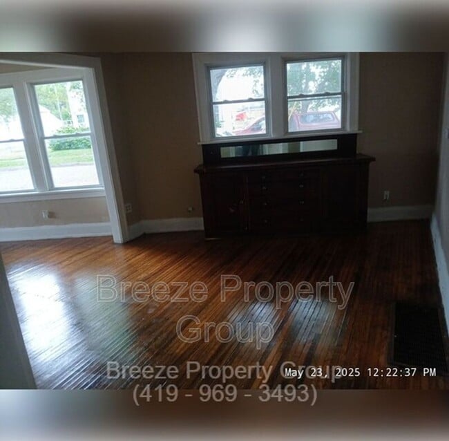 Building Photo - 226 Langdon St