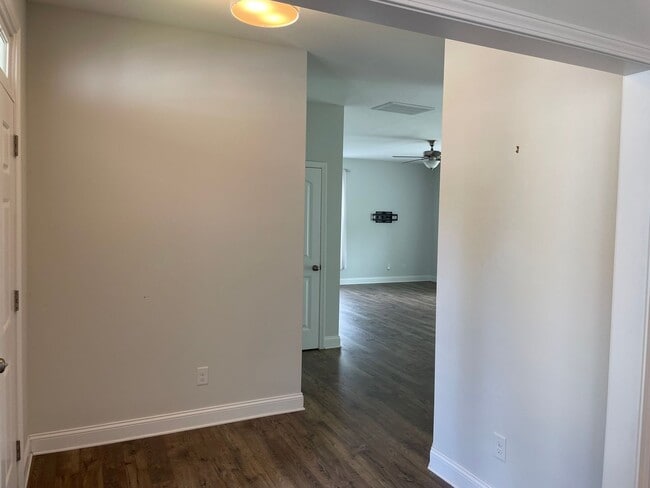 Photo - Like new home on cul-de-sac lot with 3 bedrooms, loft and 2.5 bathrooms!