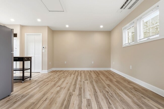 Foto del edificio - 9 Winthrop Ave