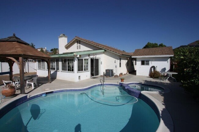 Building Photo - POOL HOME/ Single-Story in Cul-De-Sac!!! L...