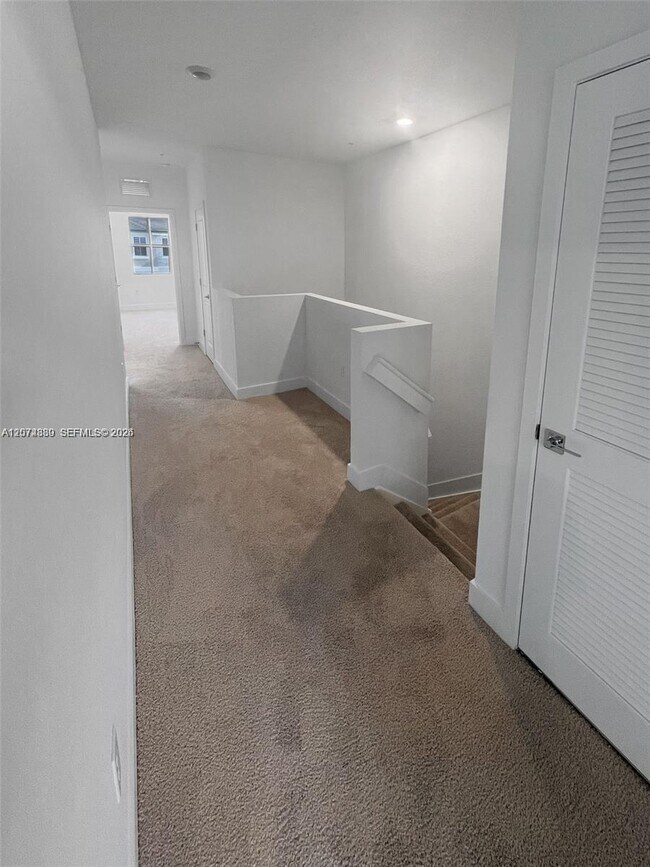 Foto del edificio - 17025 SW 1st St