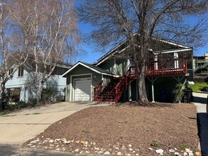 Building Photo - 5108 Bluebird Ln