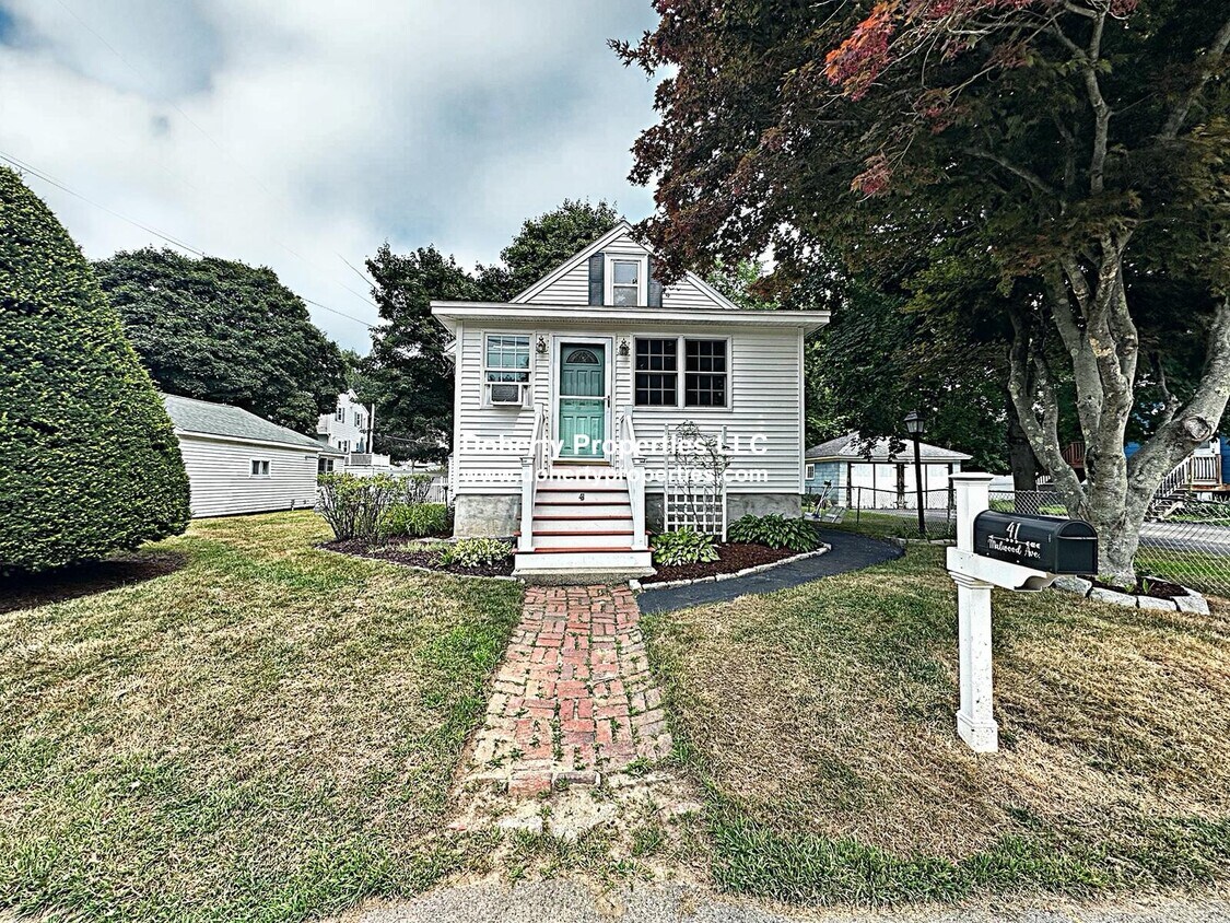 Foto principal - 41 Malwood Ave