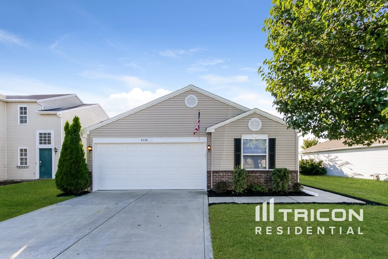Foto principal - 8538 Bluff Point Drive Camby IN