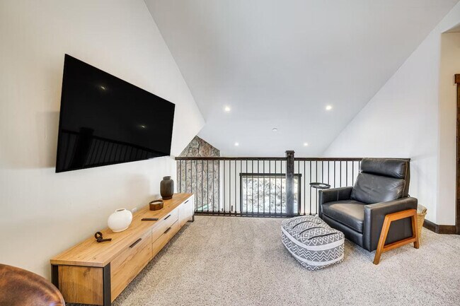 Foto del edificio - 44 Damselfly Lp