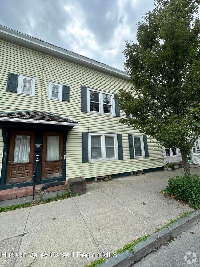 Building Photo - 231 Warren St