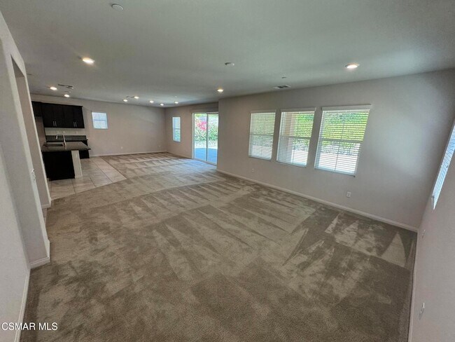 Building Photo - 446 Almond Ln