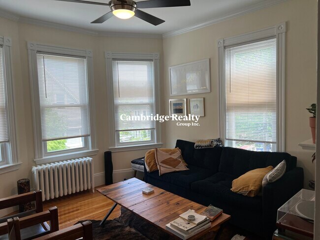 Foto del edificio - 244 Chestnut St