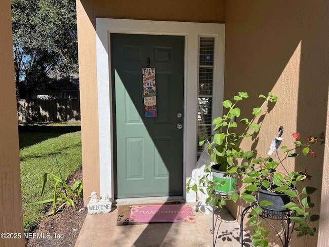 Foto del edificio - 385 Scrub Jay Dr